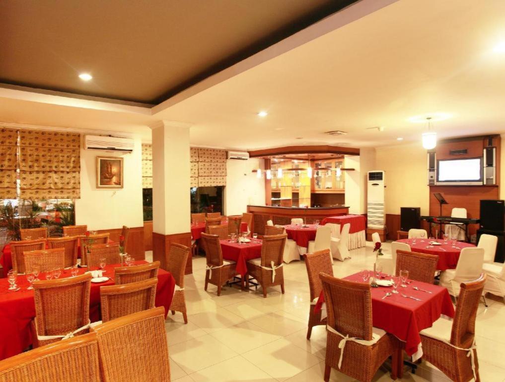 Hotel Horison Plaza Tegal Zewnętrze zdjęcie