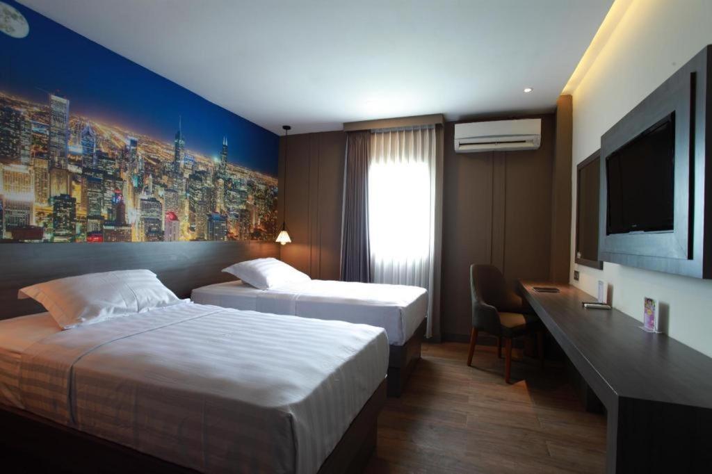 Hotel Horison Plaza Tegal Zewnętrze zdjęcie