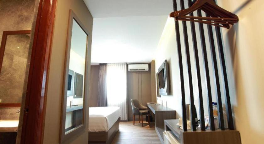 Hotel Horison Plaza Tegal Zewnętrze zdjęcie